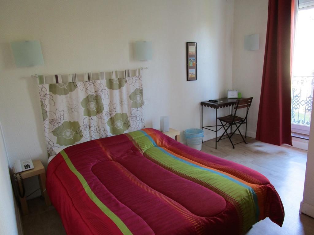 Hotel Des Poetes Avec Parking Sur Reservation Béziers Szoba fotó
