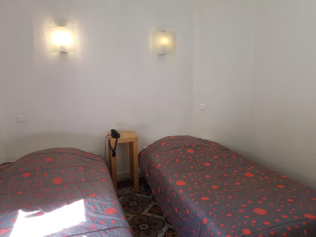 Hotel Des Poetes Avec Parking Sur Reservation Béziers Kültér fotó